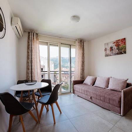 Square Inn Budva Exterior photo